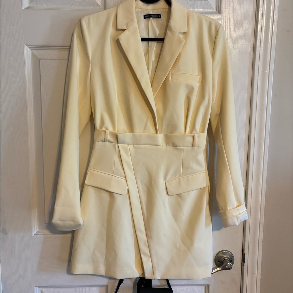 Elegant Zara Butter Cream Women's Blazer Coat